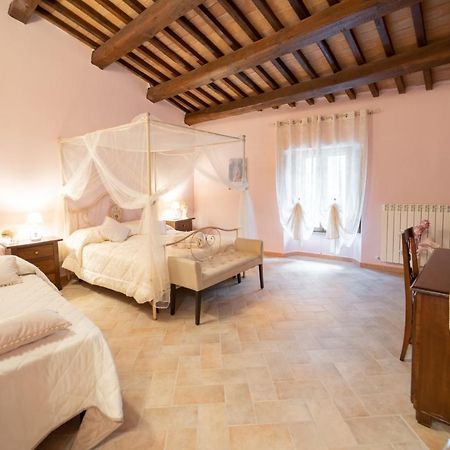 גואלדו טאדינו Albergo La Loggia Di San Martino מראה חיצוני תמונה