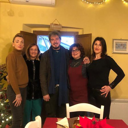 גואלדו טאדינו Albergo La Loggia Di San Martino מראה חיצוני תמונה