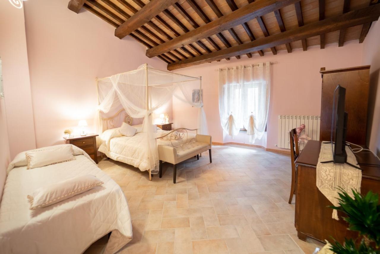 גואלדו טאדינו Albergo La Loggia Di San Martino מראה חיצוני תמונה