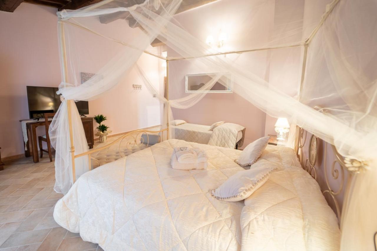 גואלדו טאדינו Albergo La Loggia Di San Martino מראה חיצוני תמונה