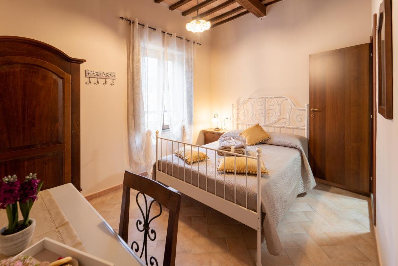 גואלדו טאדינו Albergo La Loggia Di San Martino מראה חיצוני תמונה