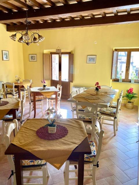 גואלדו טאדינו Albergo La Loggia Di San Martino מראה חיצוני תמונה